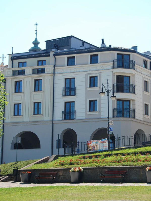 Accommodation and service building in Przemyśl